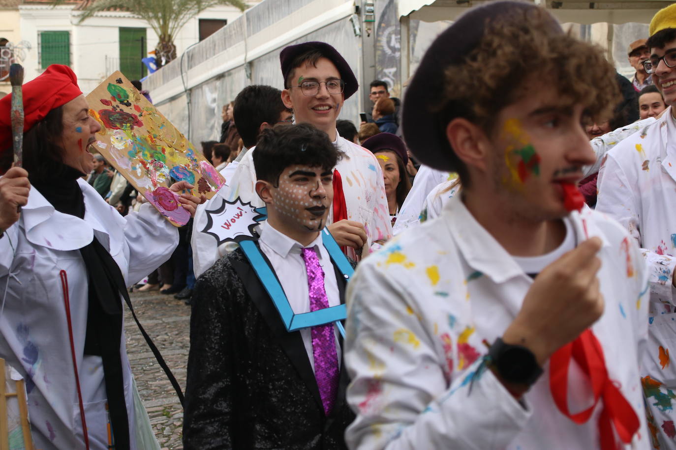Fotos: Arranca el Carnaval en Jerez de los Caballeros con el desfile de los centros educativos