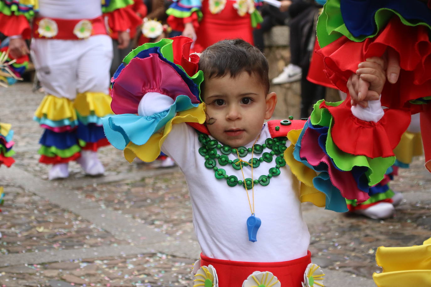 Fotos: Arranca el Carnaval en Jerez de los Caballeros con el desfile de los centros educativos