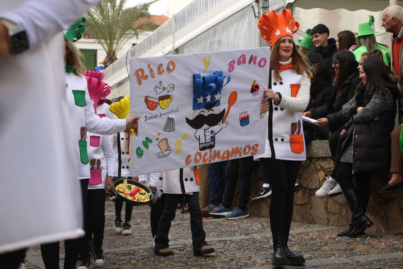 Fotos: Arranca el Carnaval en Jerez de los Caballeros con el desfile de los centros educativos