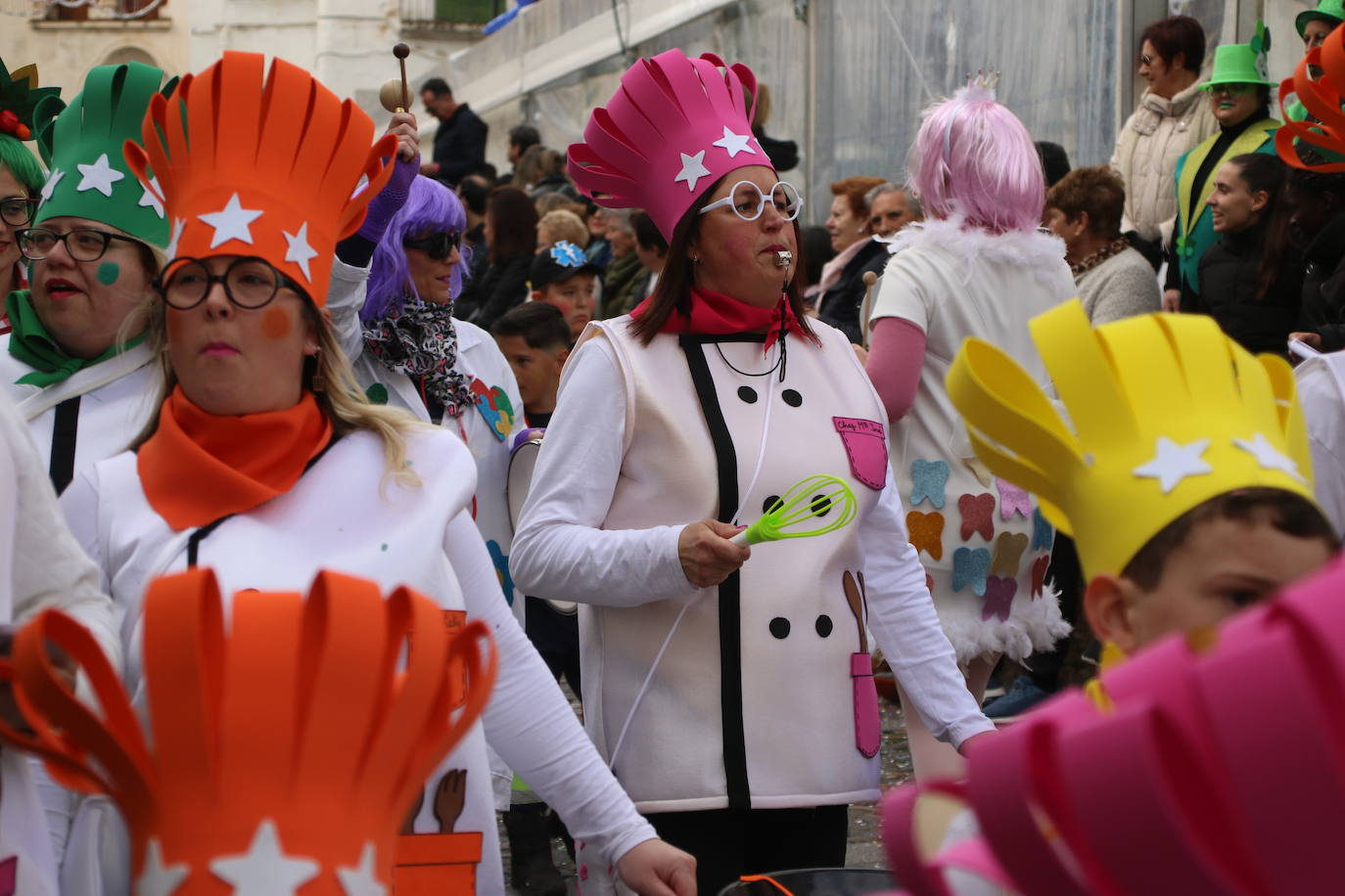Fotos: Arranca el Carnaval en Jerez de los Caballeros con el desfile de los centros educativos