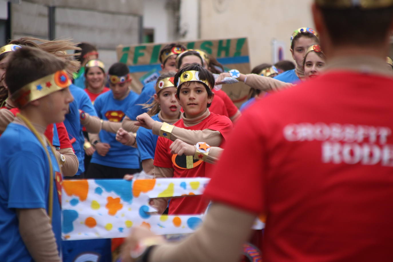 Fotos: Arranca el Carnaval en Jerez de los Caballeros con el desfile de los centros educativos