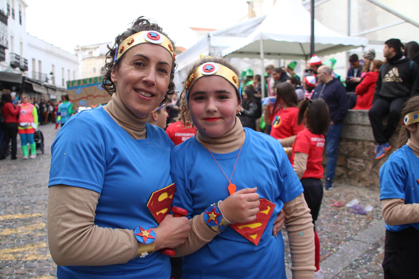 Fotos: Arranca el Carnaval en Jerez de los Caballeros con el desfile de los centros educativos