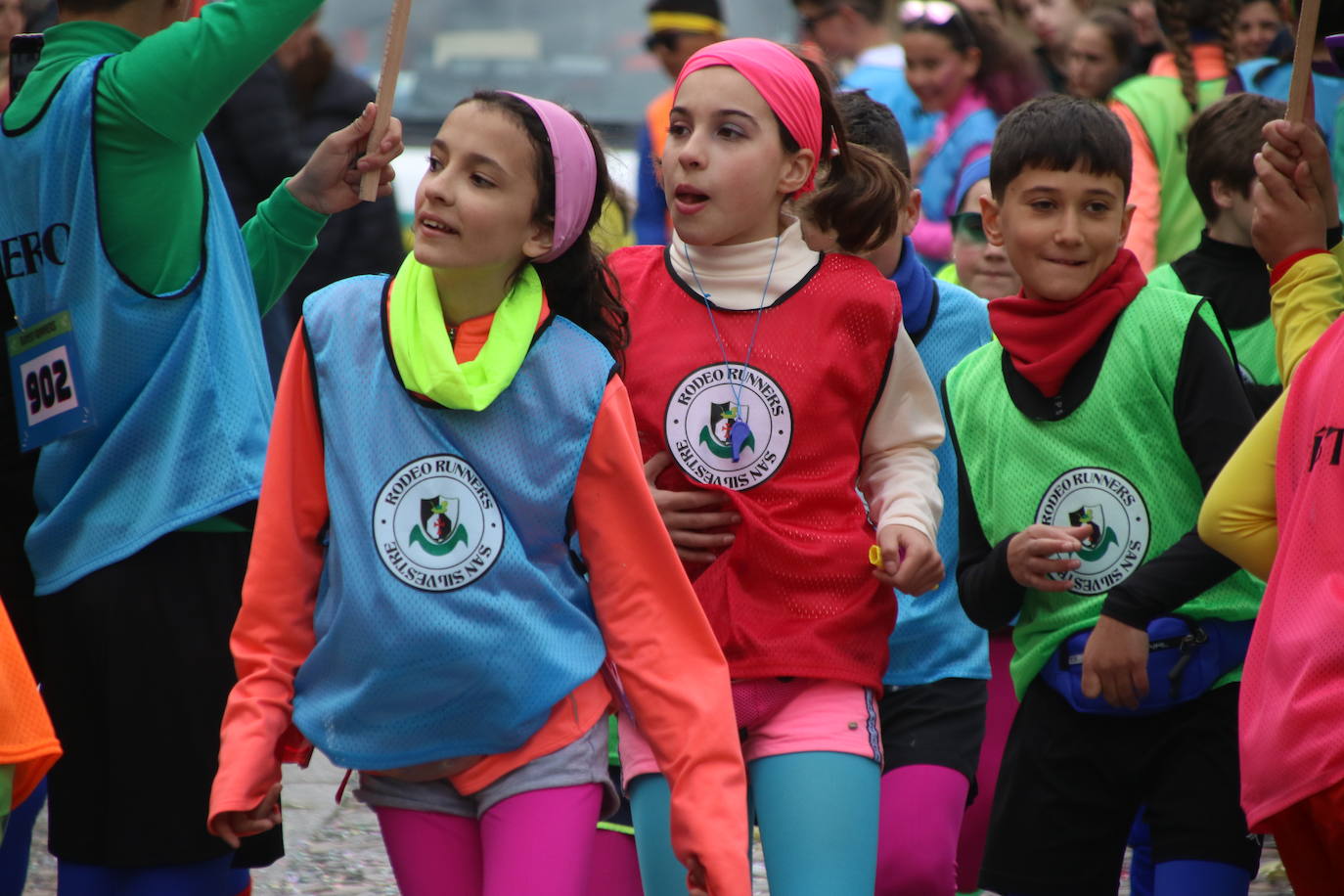 Fotos: Arranca el Carnaval en Jerez de los Caballeros con el desfile de los centros educativos