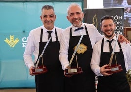 Carlos Muñoz López gana el XVI Concurso Nacional de Cortadores de Jerez de los Caballeros