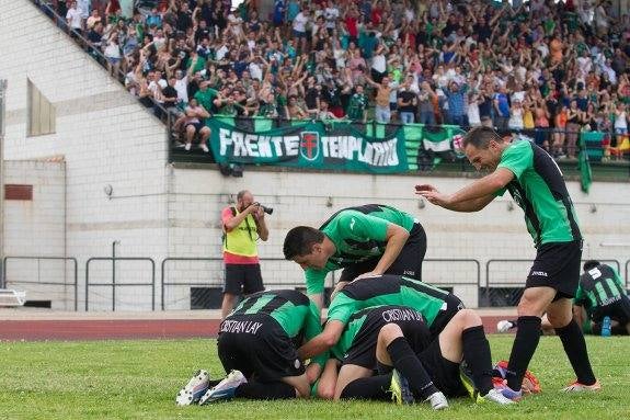 Los verdinegros siguen en lo alto de la tabla.HOY.