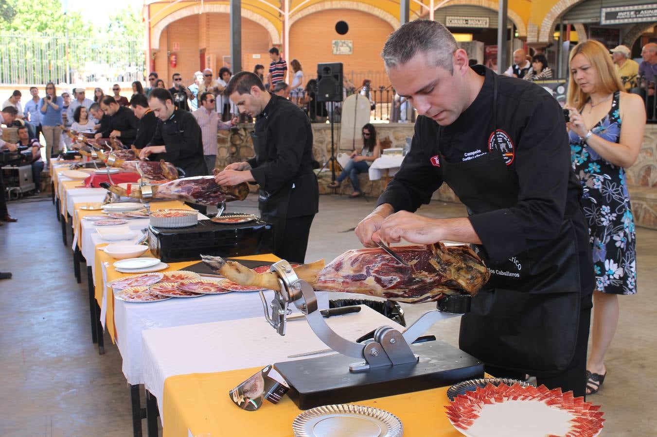 Participantes en en una edición anterior del Concurso de cortadores.