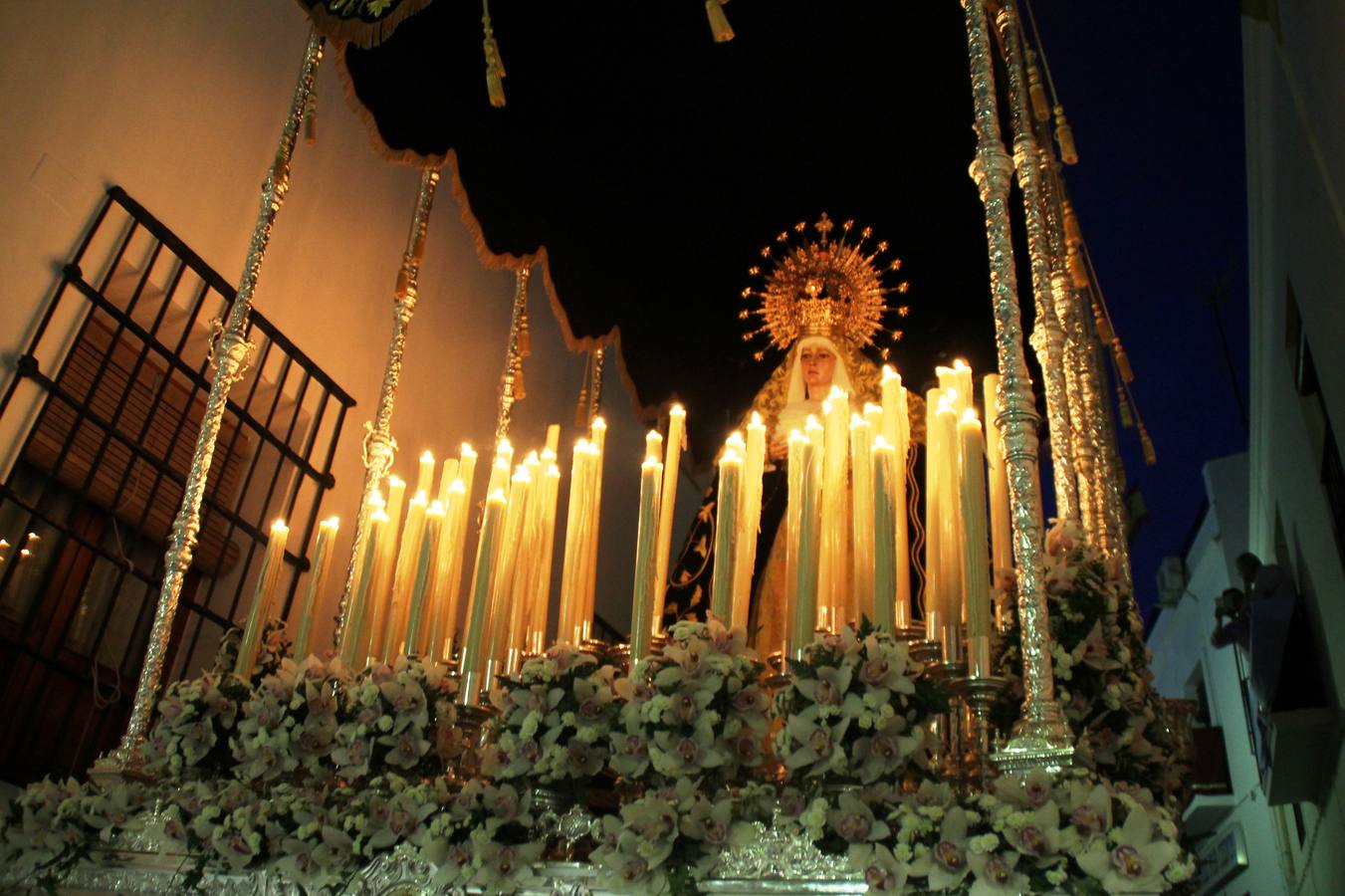 Imagen deMaría Santísima de la Paz, la tarde noche del Jueves Santo.