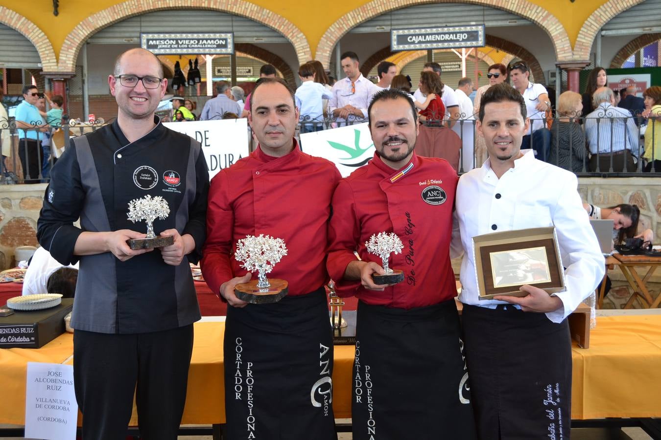 El extremeño Antonio José Sánchez Periáñez ganador del 20º Concurso nacional de cortadores en Jerez de los Caballeros