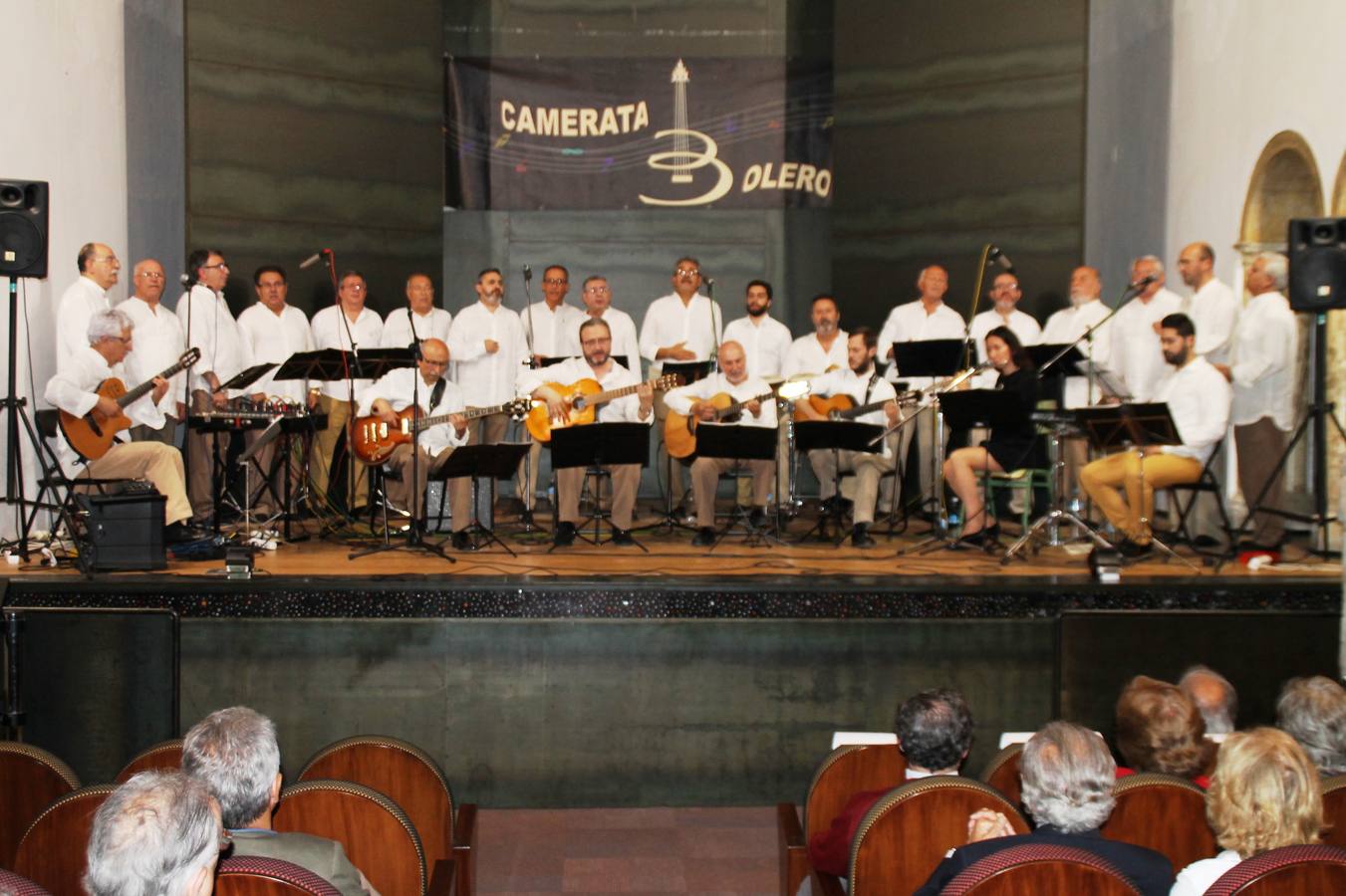 'Camerata bolero' en una actuación reciente en Jerez.P.D.