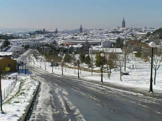 Jerez de los Caballeros también vio la nieve aquel invierno. Foto de MARIA GAMERO de la nevada caída en 2009.