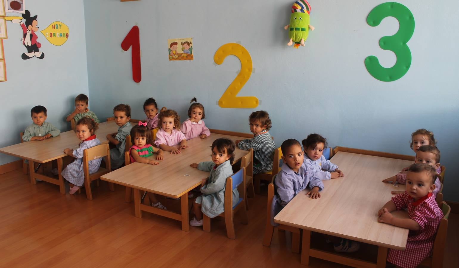 En Jerez de los Caballerors funcionan dos Centros de Educación Ifantil dependientes de la Consejería de Educación: 'Las Adelfas' y 'Espíritu Santo'.