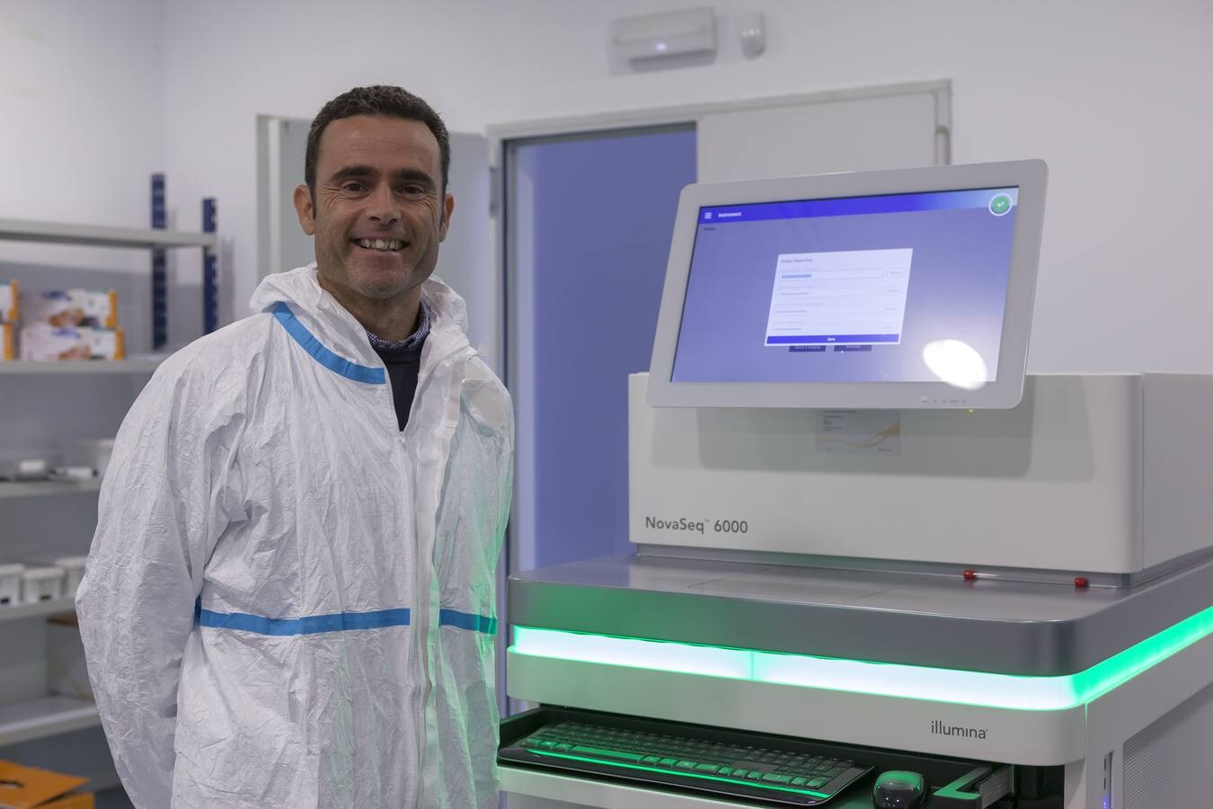 José Larrasa Rodríguez en las instalaciones de 'Laboratorios Larrasa'. 