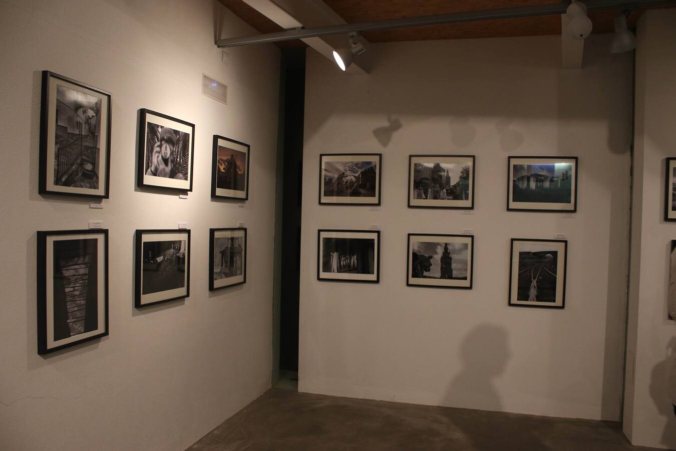 Exposición de fotografías ganadoras y finalistas de los dos maratones anteriores. 