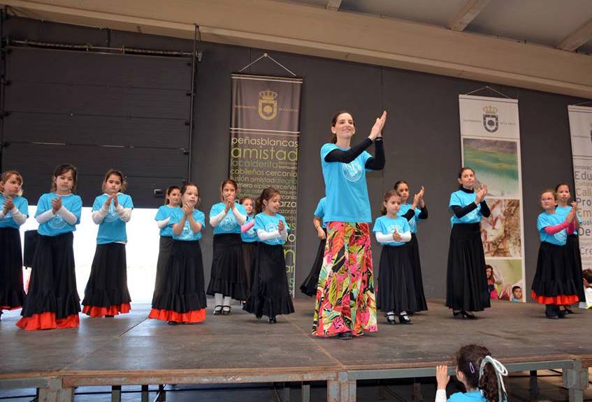 Actuación del grupo de baile flamenco de Zararte