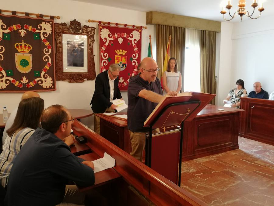 Francisco Farrona promete el cargo