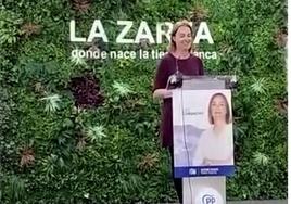 La candidata popular, Leonor Corbacho, durante el mitin de cierre de campaña