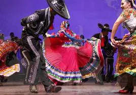 El grupo mejicano Danza Folclórica 'Colibrí del Sur'.