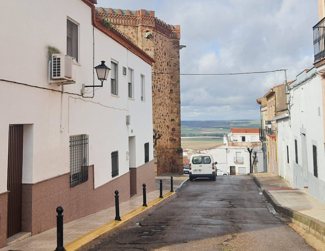 La calle Independencia renovará su alumbrado