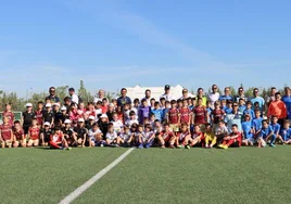 Foto de familia de los equipos participantes