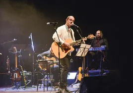 El cantante José Luis Tristancho, durante una de sus actuaciones