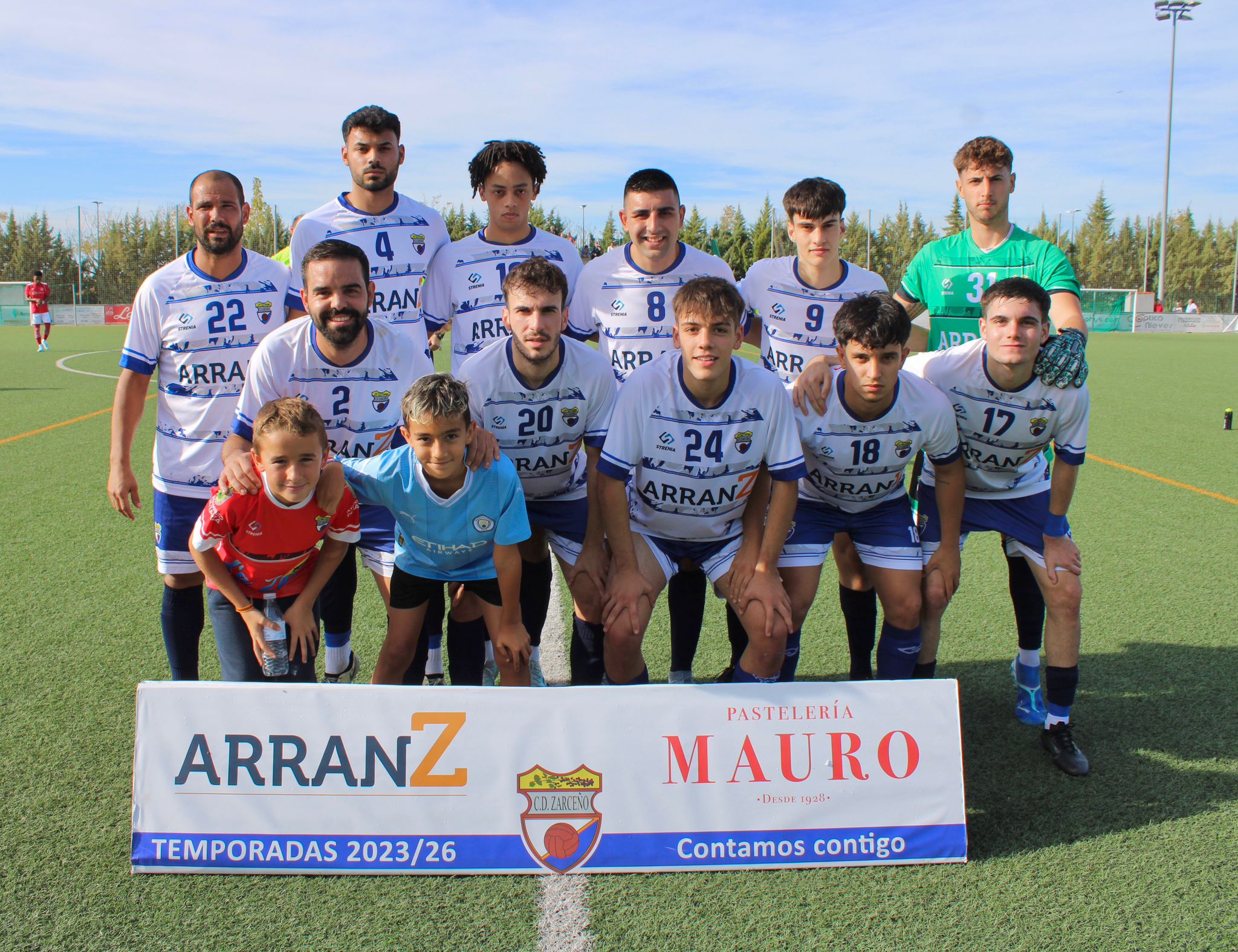 De pie: Trinidad, Javier, Joao, Torres, Sergio Y Jaime. Agachados: Cerrato, Barrero, Mario, Ventura y Gonzalo