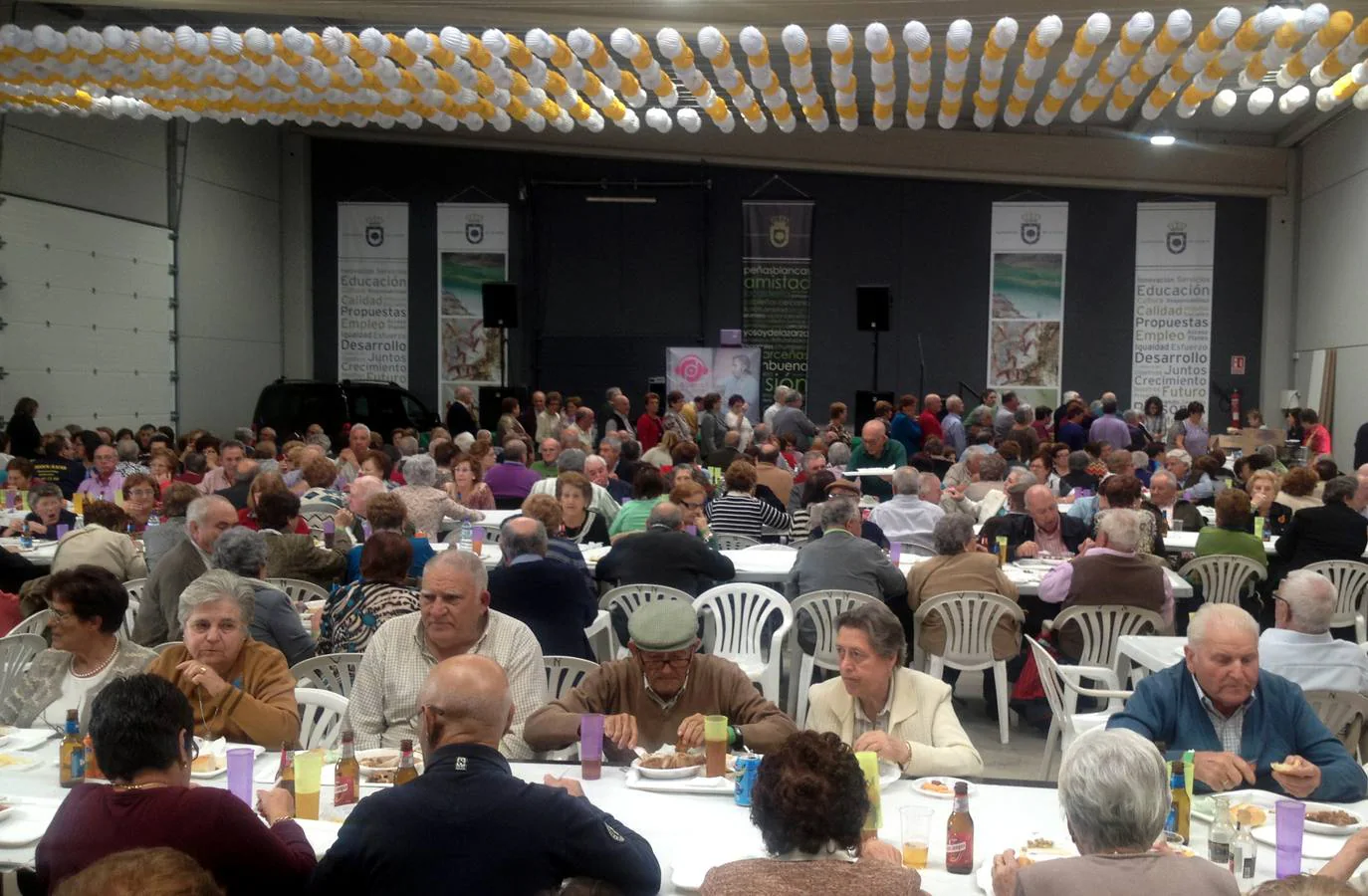 Convivencia de jubilados de Alange, Villagonzalo y La Zarza en la II Feria del Mayor