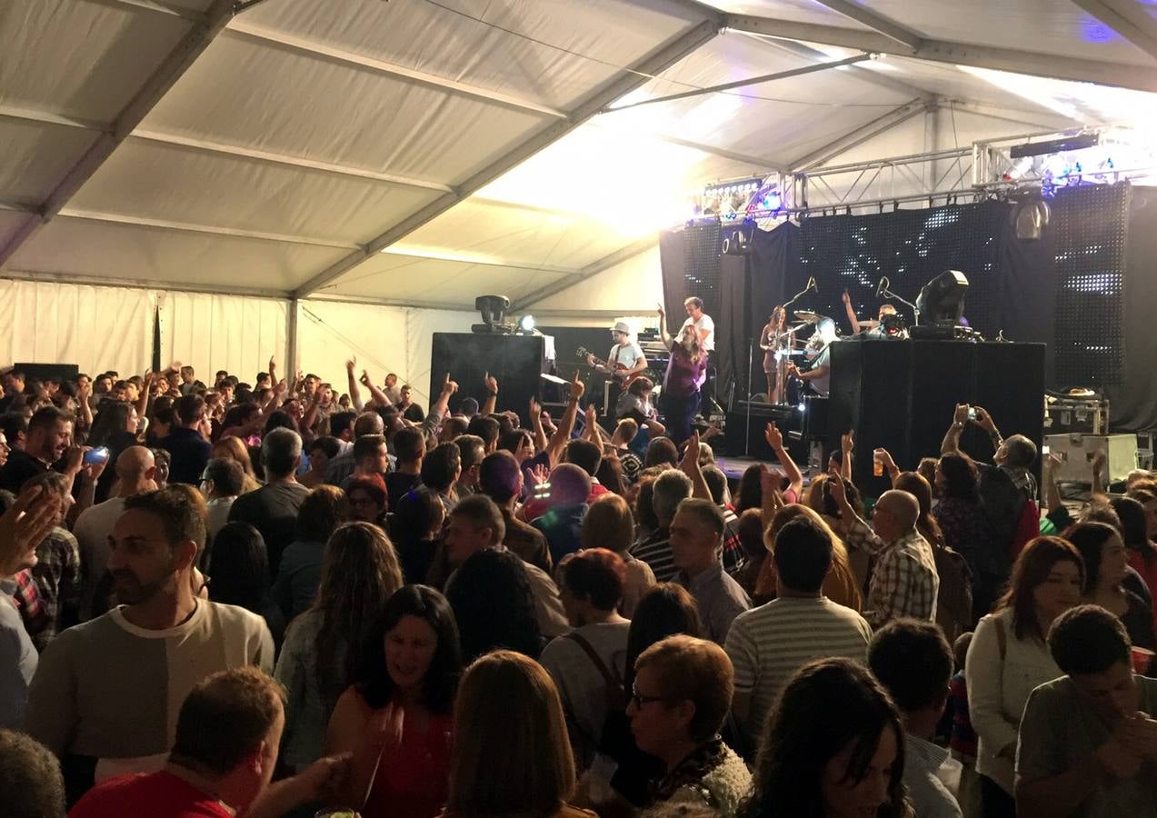 Aspecto del concierto ofrecido por la tarde