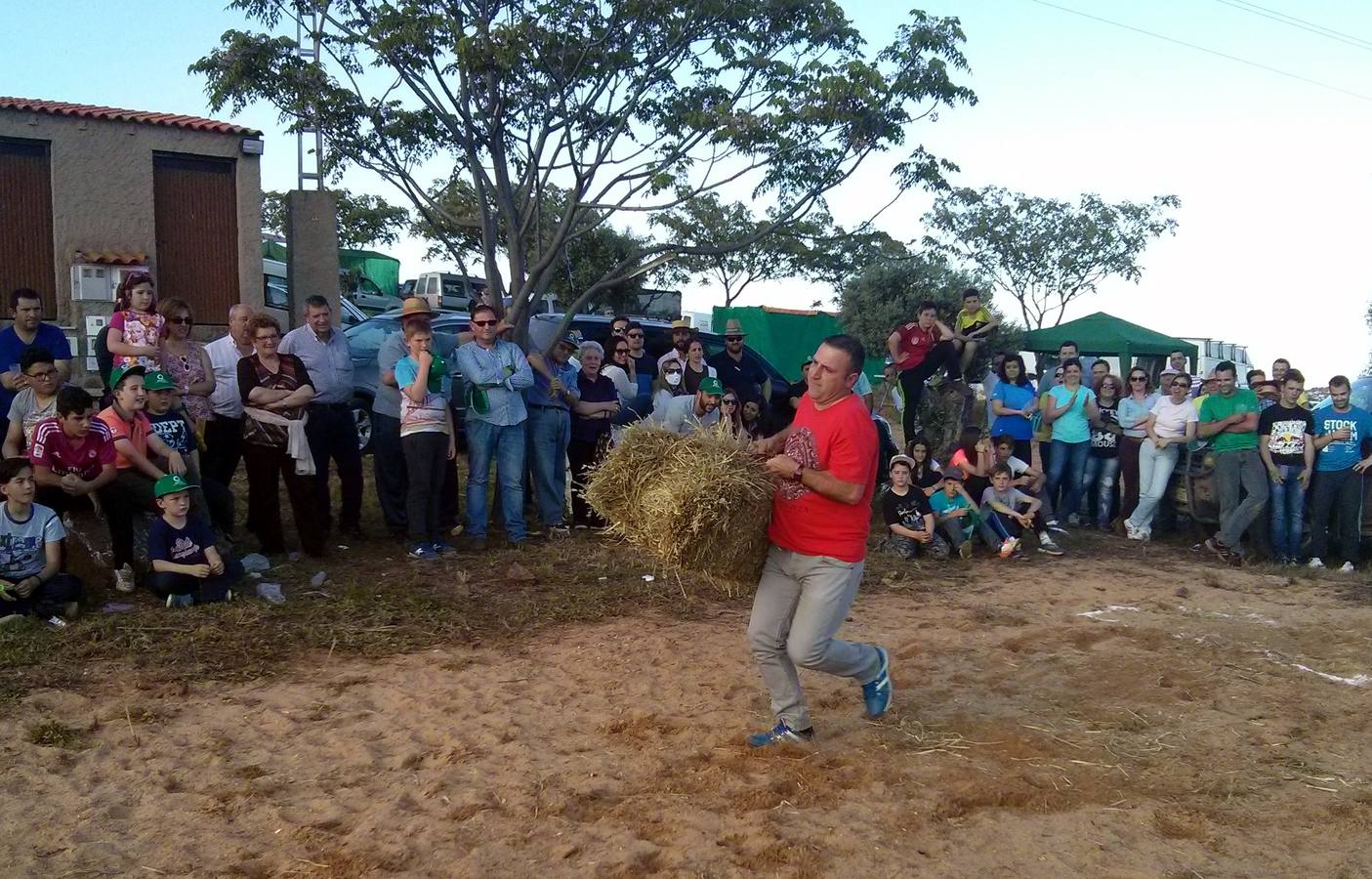 Uno de los participantes en la yincana