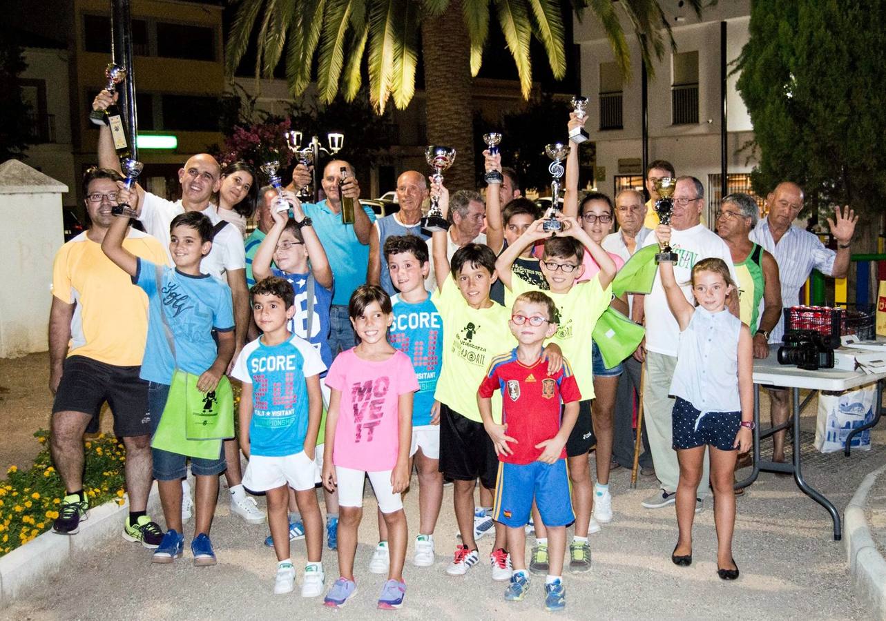 Participantes en la liga de petanca