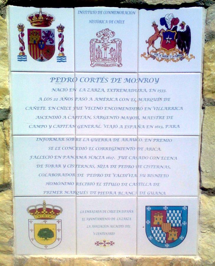 Hito en La Zarza en homenaje a Pedro Cortés de Monroy
