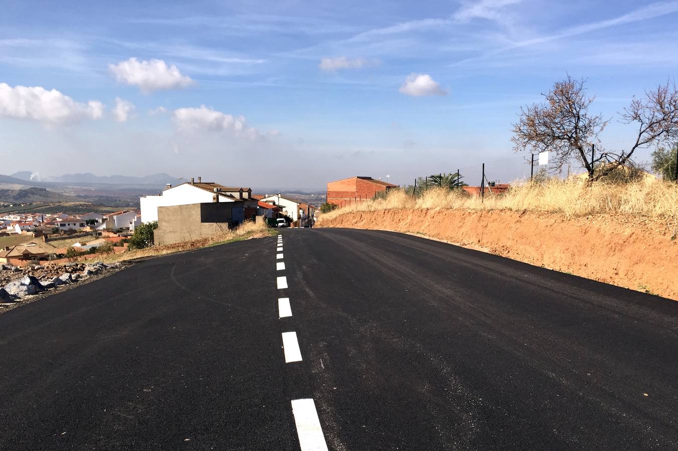 Acceso de la calle La Mina