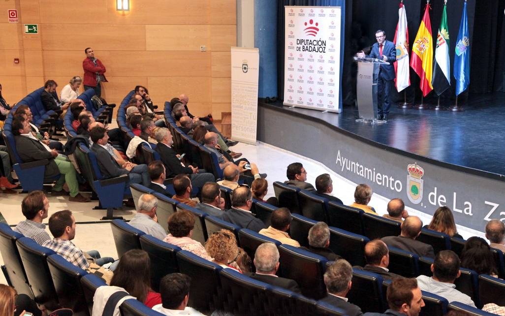 El acto se celebró en el Auditorio Municipal