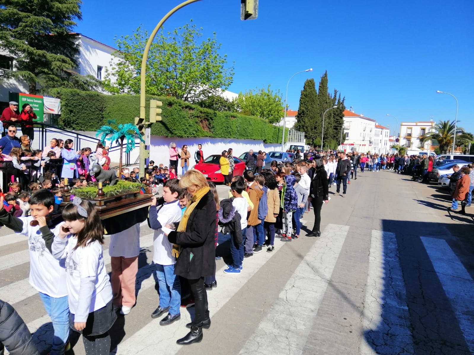 Una Semana Santa 2019, pasada por agua, ha dejado varias instantáneas para el recuerdo. Ya puedes disfrutarlas aquí.