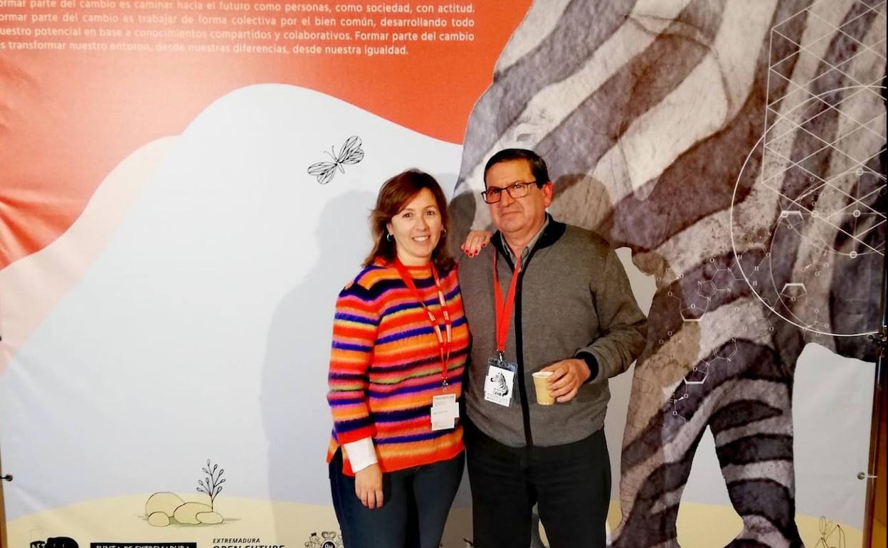 El colegio La Granada Santo Ángel se forma en el '2º Congreso Sociedad del Aprendizaje de Extremadura'