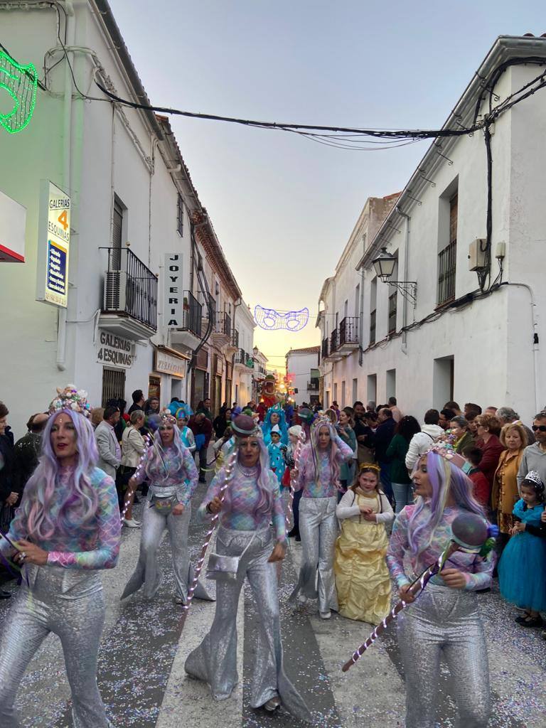 Fotos: El desfile del carnaval brilla en Llerena