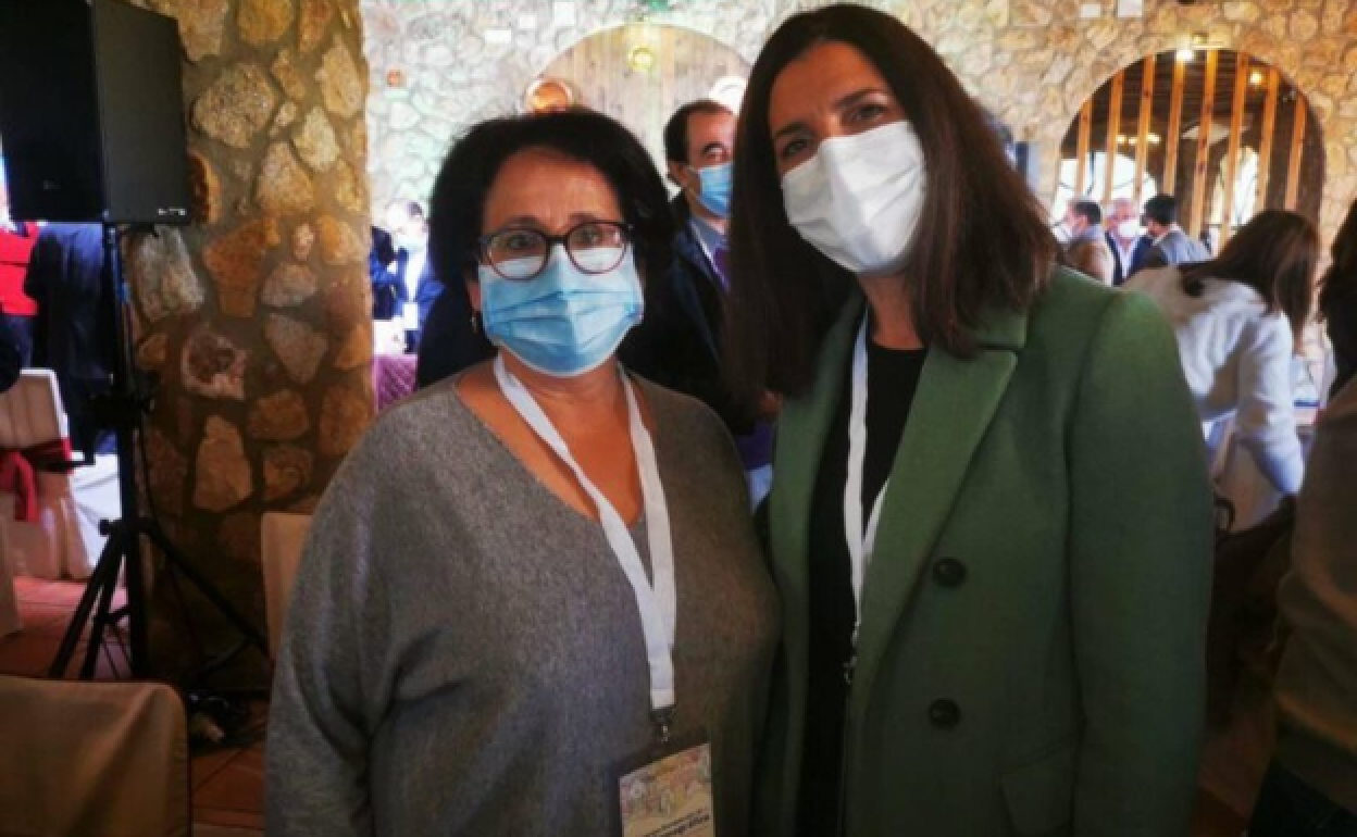 Juana Moreno y Julia Garías en el Congreso Europeo por el Reto Demográfico.