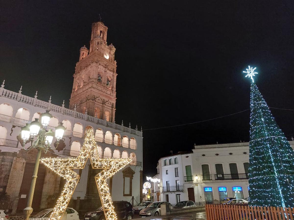 Estrella navideña en la plaza de España.