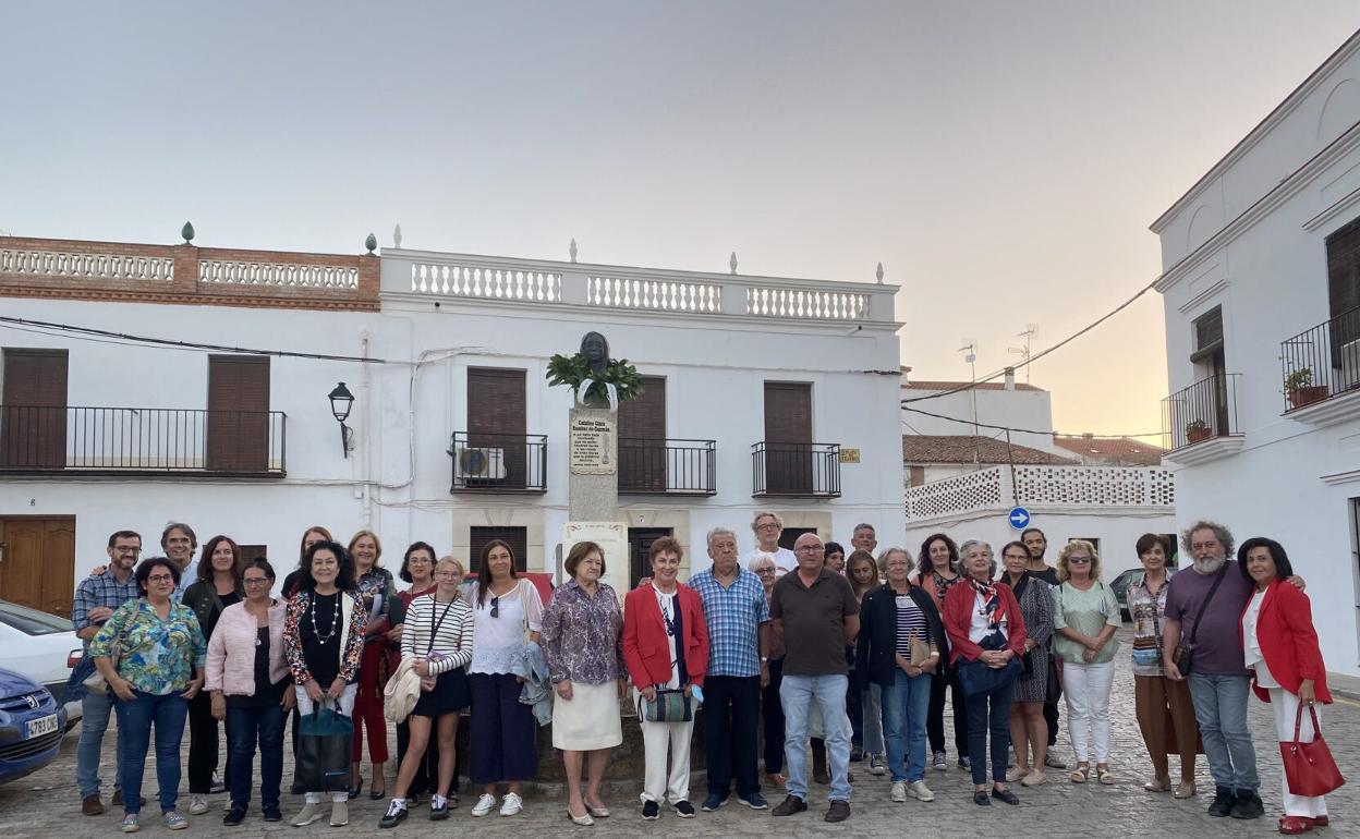 Acto del Día de las Escritors en la plaza del Teatro.