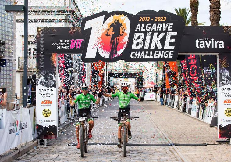 Manu Cordero y su compañero Marcos García se llevan la Algarve Bike Challenge