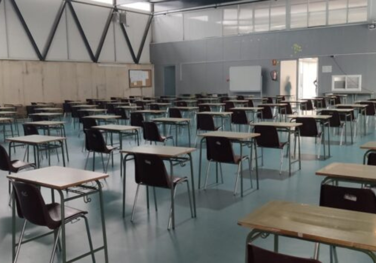 Casi 200 alumnos se examinan de la EBAU en Llerena