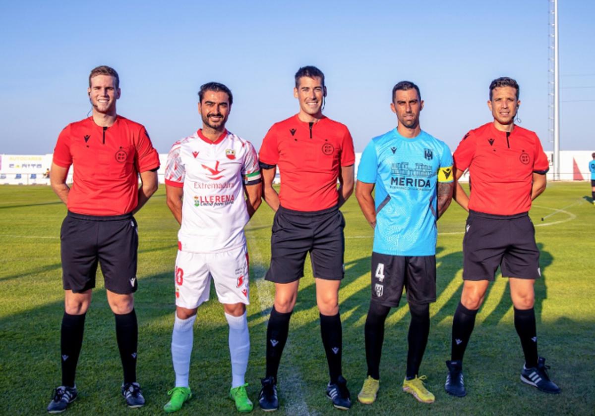 El Llerenense y el Mérida firman tablas en el primer partido de la temporada