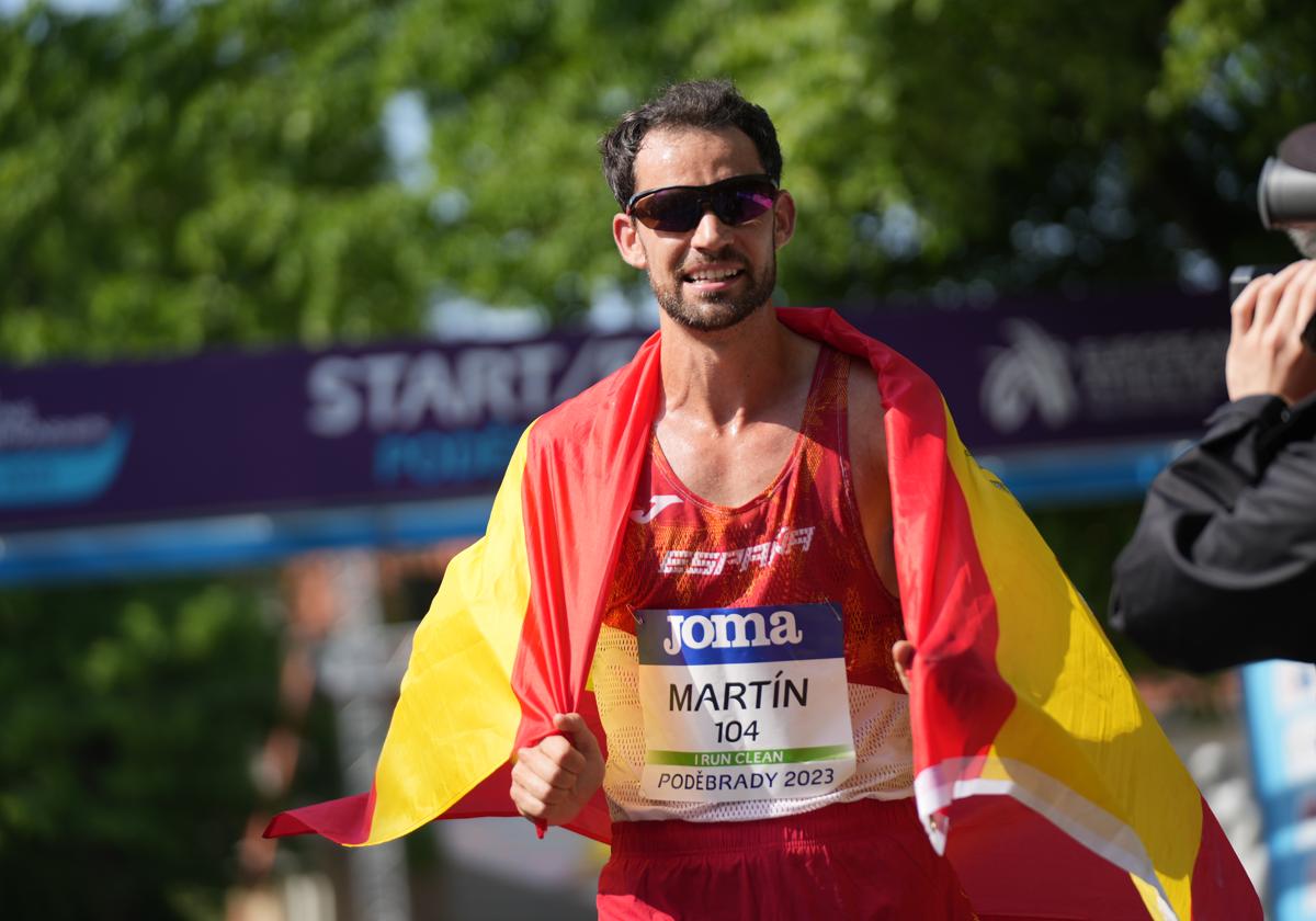 El Ayuntamiento respalda la candidatura de Álvaro Martín para la Medalla de Extremadura 2024