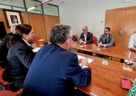 Interior pretende instalar un puesto de actualización de documentación en Llerena