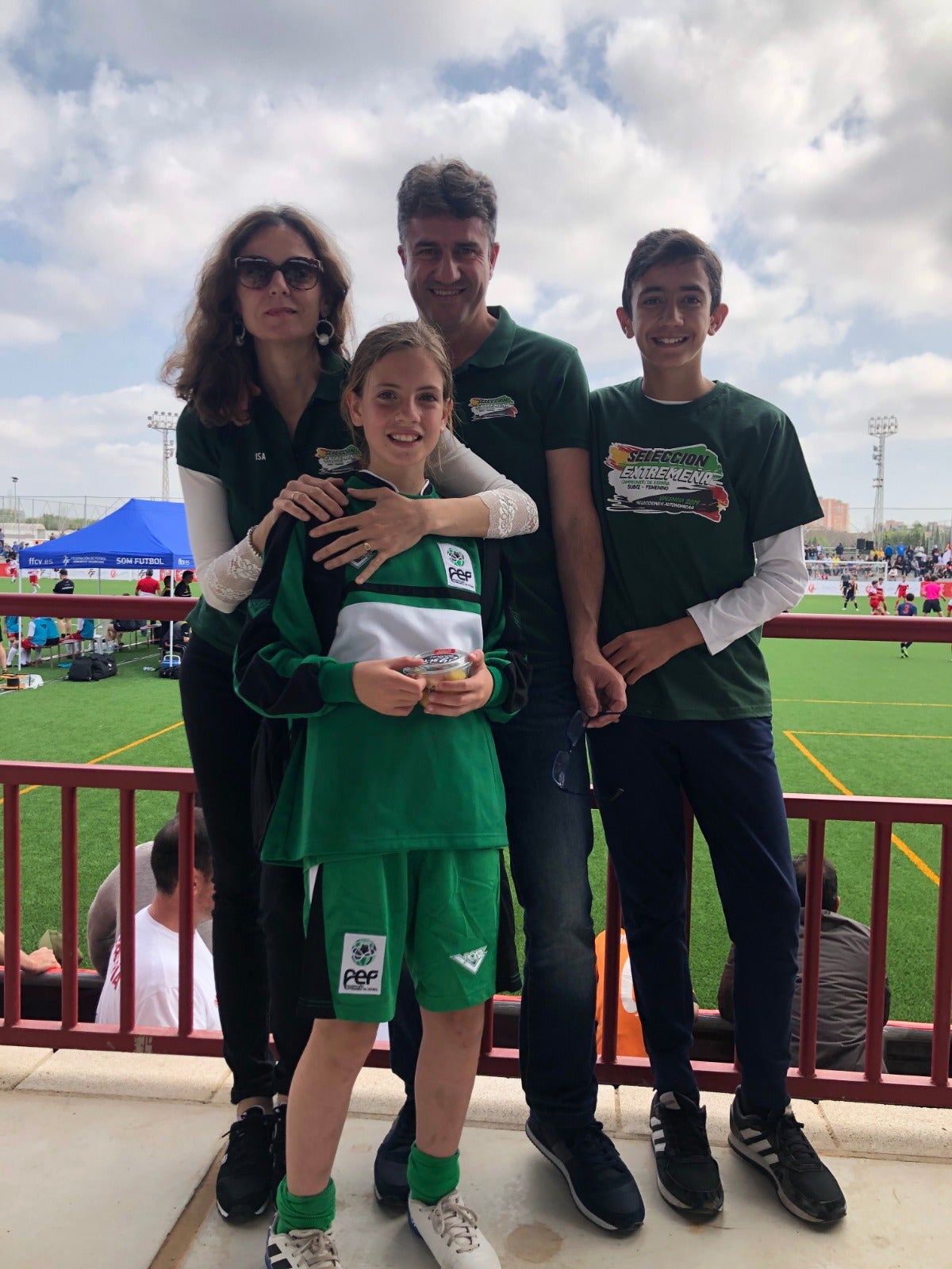 La familia Pachón Lavado ha pasado unos días muy bonitos animando a la joven deportista santeña
