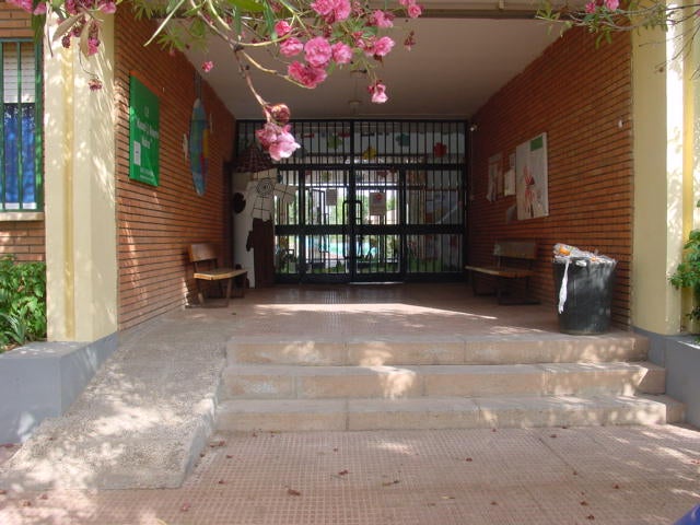 Entrada al Romero Muñoz 