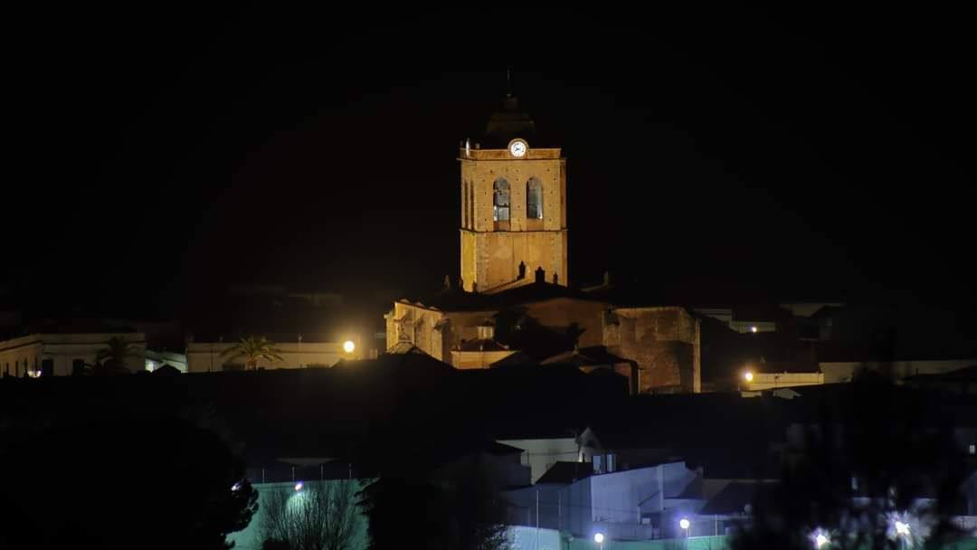 Visisón norcturna de Los Santos 