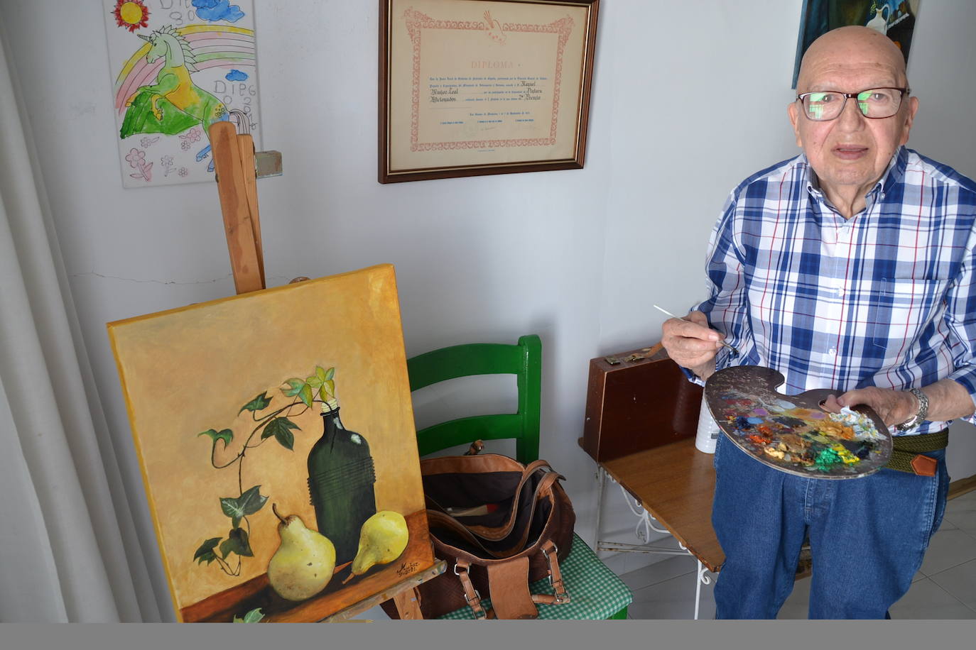 Manuel Muñoz en su estudio de Los Santos 