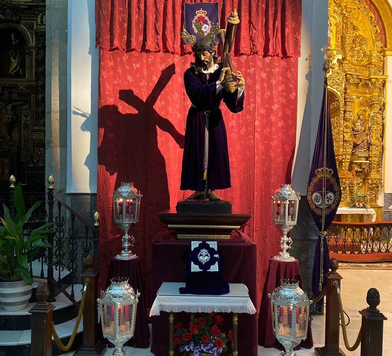 El Nazareno ya está en el altar de culto 