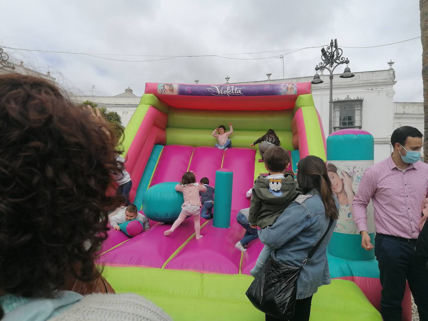 Niños en una de las solchonetas de la 'Fiesta de la Burrita' 