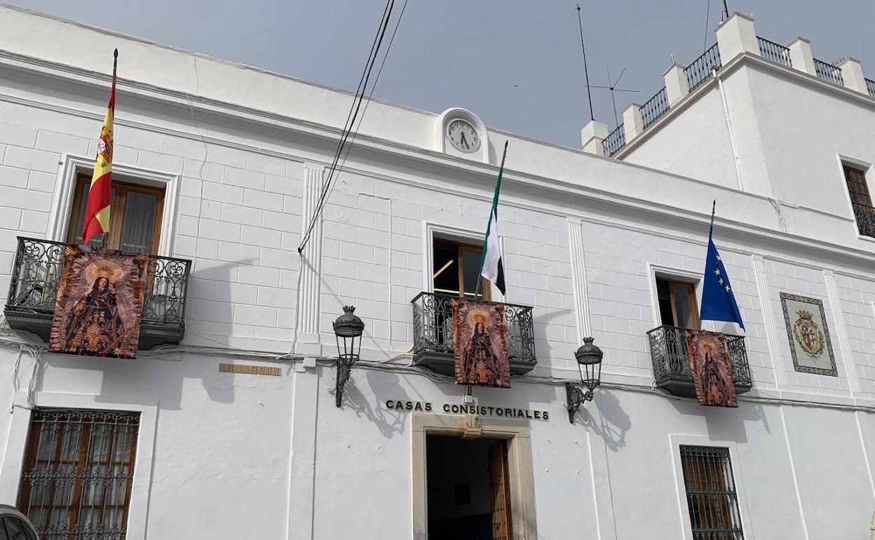 Fachada del ayuntamiento donde se deberian discutir estas cosas 